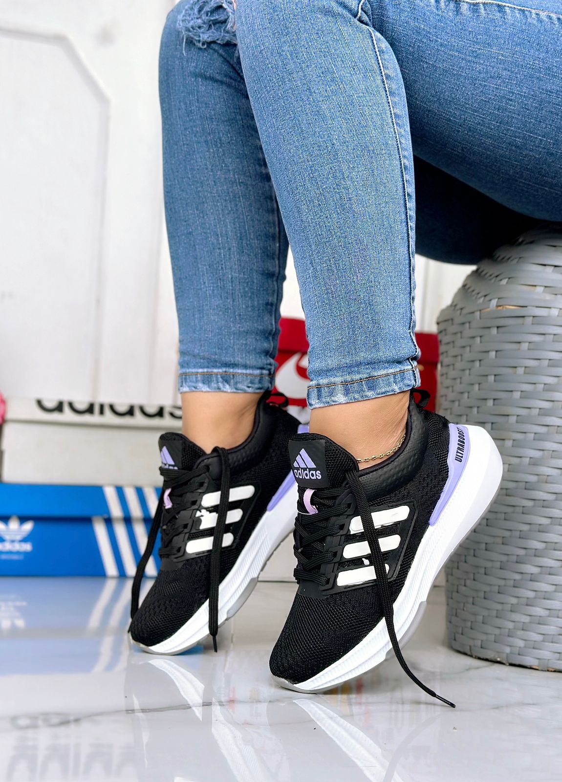 DESPORTIVOS ADIDAS